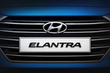 Closer view of radiator grille with Elantra logo