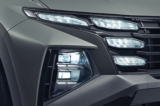 the new tucson LED Headlamps (Wide Projection with IFS Function)