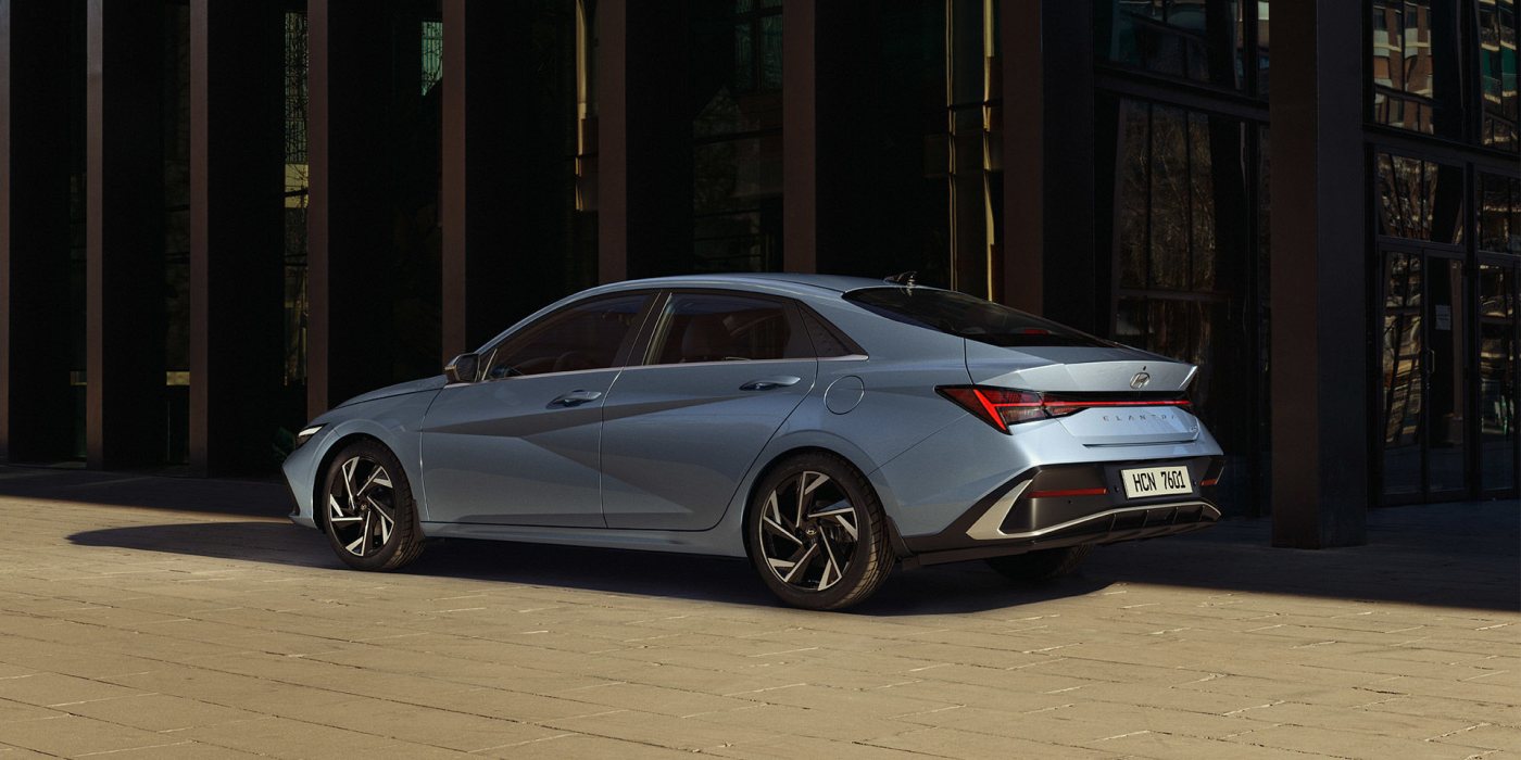 Closer view at the front part of Hyundai car with its logo and grille