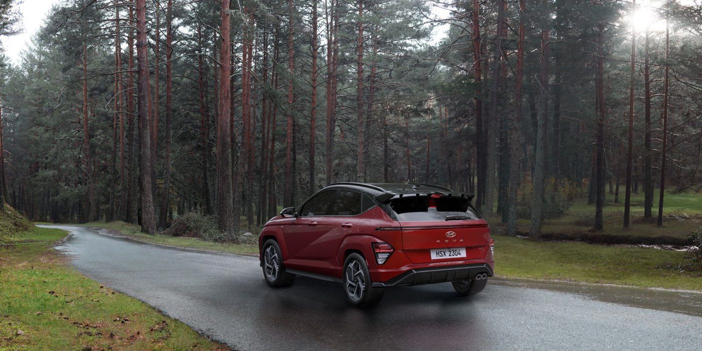 Closer view at the front part of Hyundai car with its logo and grille